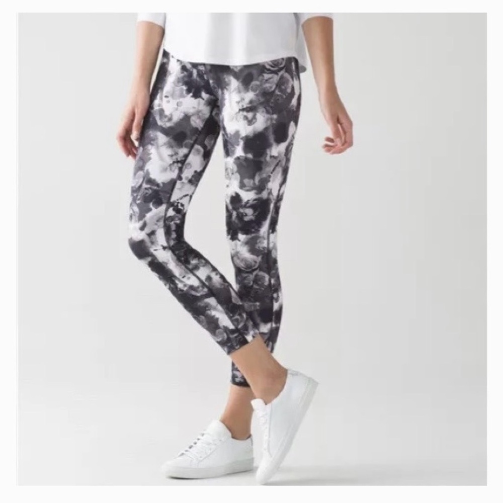 Floral Lululemon High Times Tights Legging PEEK Black Mauve Yoga